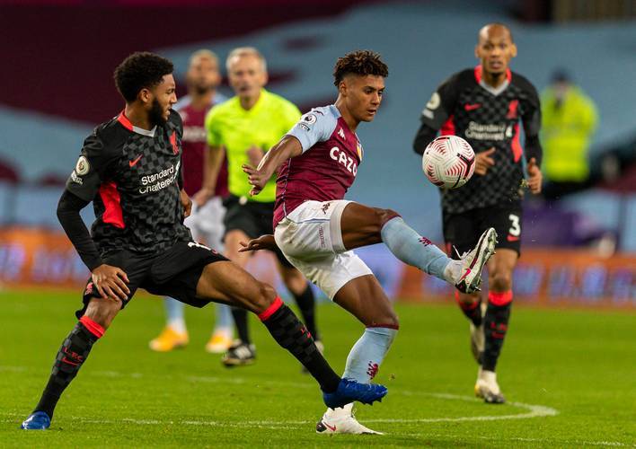 包含关键时刻突围战来临；阿斯顿维拉围绕英超更衣室发声；质疑声仍在；数据趋势出现新变化的词条