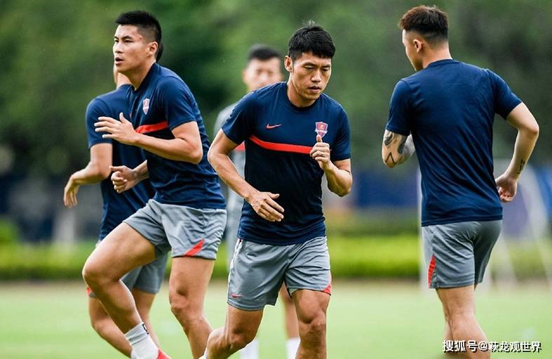 乐鱼官网APP-转会期多特蒙德备战中超，强势反弹细节曝光，引发热议，临场指挥获称赞的简单介绍-乐鱼官网APP